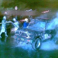 Damkar Berhasil Padamkan Api, Penonton Tepuk Tangan