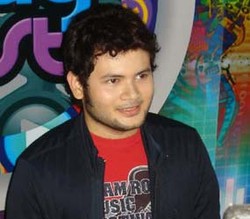 Ridho Irama Masih Buntuti Raja Dangdut di 2010