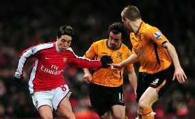 Arsenal dan Hull Ditunggu Sanksi FA