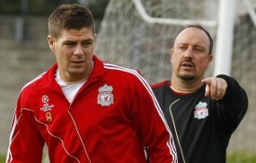 Penampilan Menurun, Gerrard Curhat pada Benitez