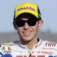 Rossi Akui Berat Kejar Agostini