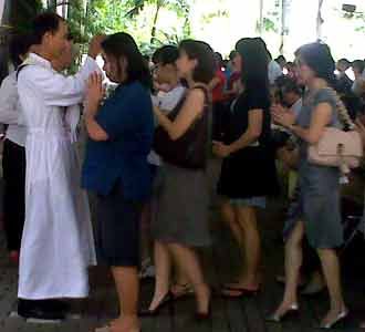 Misa Natal Utama di Katedral