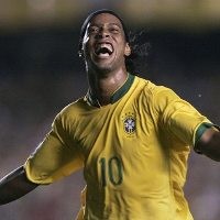 Oke di Milan, Dinho Mau ke Afsel