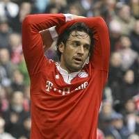 Totti Sambut Toni