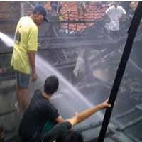 Kompor Nggebros, 2 Rumah di Sepanjang Ludes Terbakar