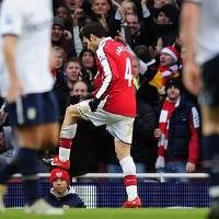 Menunggu Kabar Fabregas