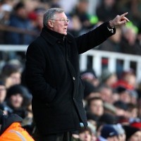 Bek Lengkap Lagi, Fergie Tersenyum Lagi  