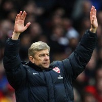 Wenger Siap Belanja Pemain