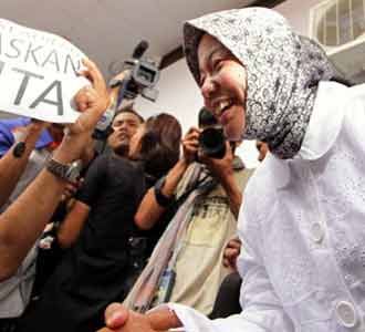 Prita Divonis Bebas Prita Divonis Bebas