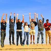 Komunitas di Bandung Laris Digarap Operator Telekomunikasi