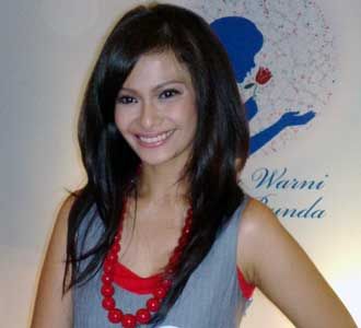 Kalung Merah Ersa Mayori