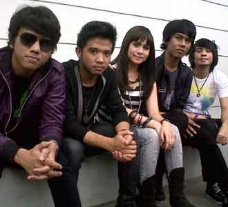 Geisha Nggak Neko-neko