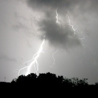 Pulang dari Sawah, Petani Tewas Disambar Petir