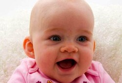 Saat Bayi Pertama Kali Bicara