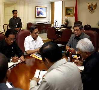SBY-Boediono Rapat Terbatas