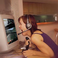 Urusan Nge-game, Wanita Lebih Getol Dibanding Pria