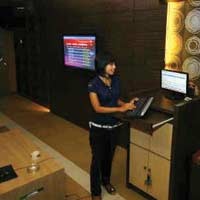 Rayakan Tahun Baru dengan Karaoke 