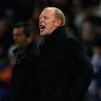 Bolton Berhentikan Megson