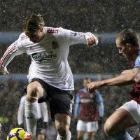 Gol Telat Torres Menangkan Liverpool