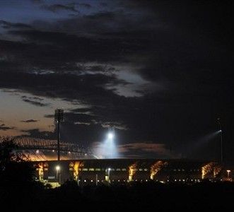 Royal Bafokeng, Stadion Atas Nama Masyarakat