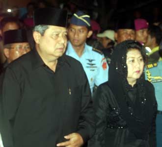 SBY Melayat Gus Dur