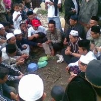  Makam Gus Dur Terus Dibanjiri Peziarah 