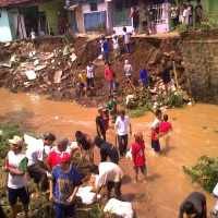 Hujan Lebat, Enam Rumah Ambles 