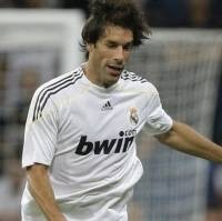 Van Nistelrooy Dilepas El Real?