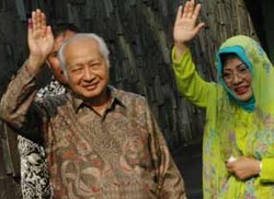 ICW: Soeharto Tak Pantas Dapat Gelar Pahlawan