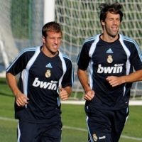 Tiga untuk Empat, Rafa?