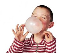 Jika Permen Karet Tertelan