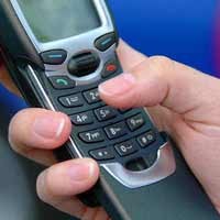 Regulator Larang SMS Gratis