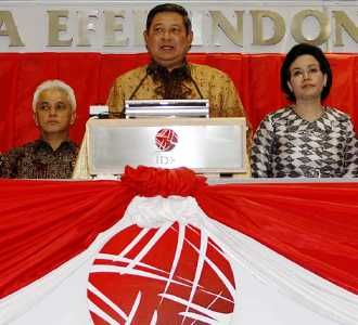 SBY Buka Perdagangan BEI