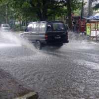 Hujan Es Guyur Bandung