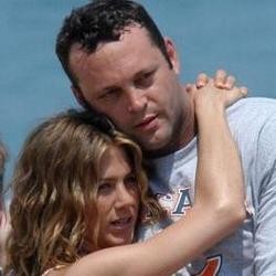 Lupakan Jennifer Aniston, Vince Vaughn Menikah