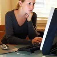 Wanita Pergoki Dua Istri Gelap Suami via Google