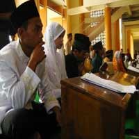 Pemain Lama Dominasi Nikah Massal di Banyuwangi