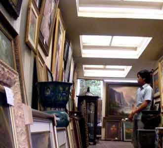 Belanja Lukisan Langka di Galeri Wijaya