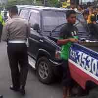 Usai Diseruduk Kijang, Tubuh Arfin Dilindas