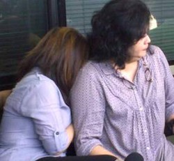 Darmawati Emosi, Sangkal Nikmati Kemewahan