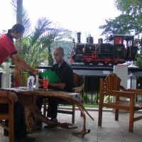 Bersantap dalam Nuansa Kereta Api 