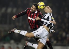 Milan Permalukan Juve 3-0