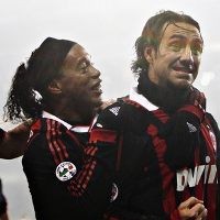 Nesta & Dinho Hancurkan Juventus