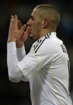 Benzema Belajar dari Bench