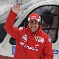 Alonso dalam Seragam Merah Ferrari