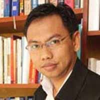 Manajemen Negara Bukan Hanya Mobil Mewah