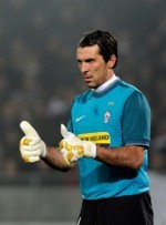 Buffon Siap Bantu Kebangkitan Zebra