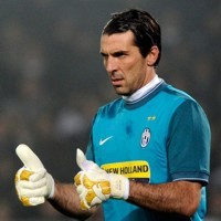 Buffon Siap Bantu Kebangkitan Zebra