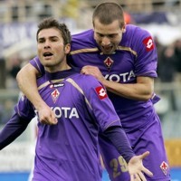 Mutu Antar Fiorentina ke Perempatfinal