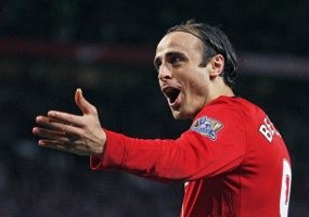 Terbaik di Bulgaria, Berbatov Kalahkan Stoichkov